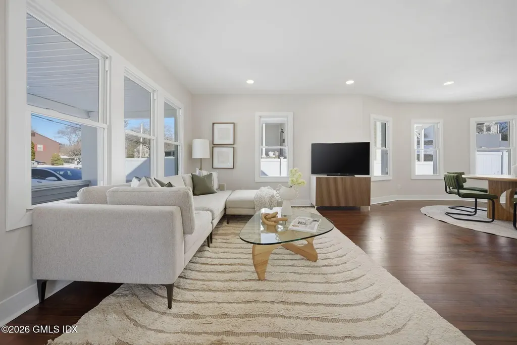 274 High Street Fairfield CT 06824