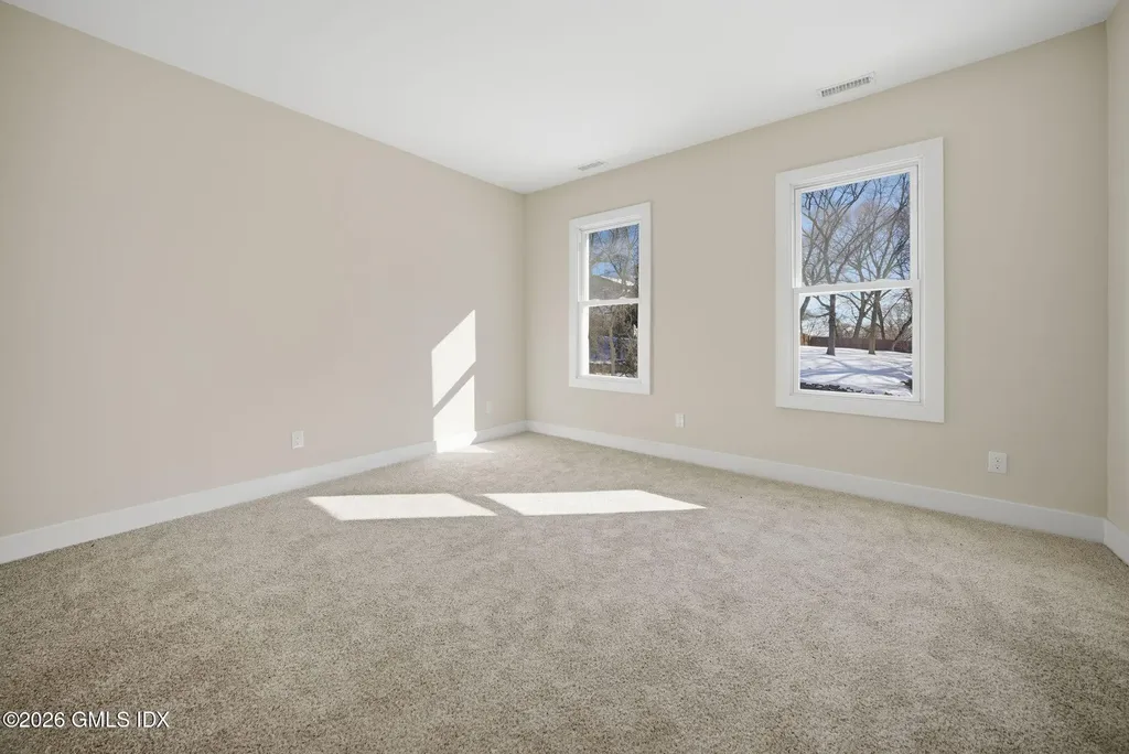 274 High Street Fairfield CT 06824