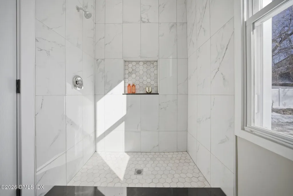 274 High Street Fairfield CT 06824