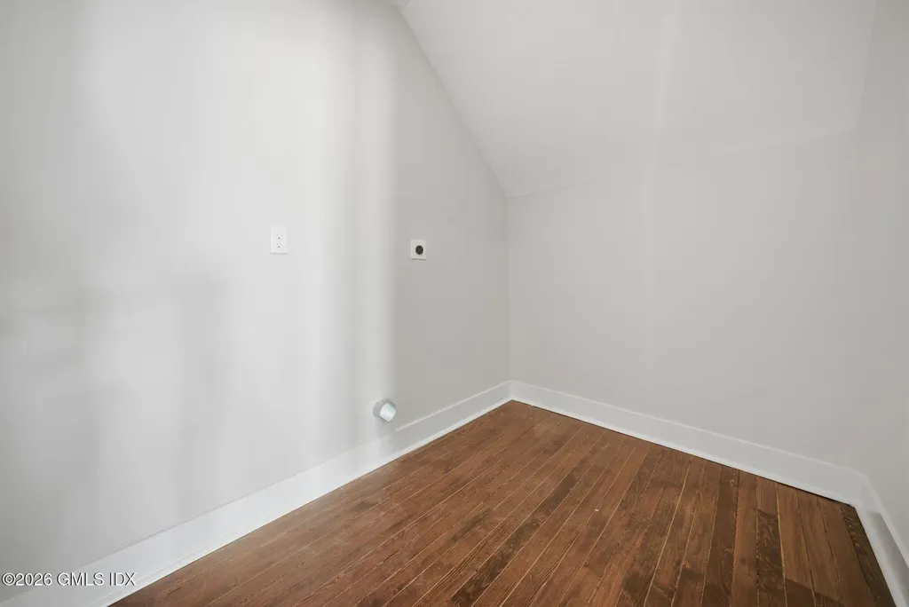 274 High Street Fairfield CT 06824