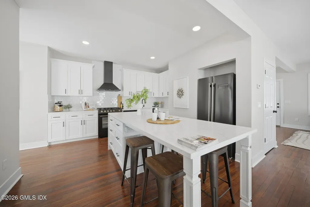 274 High Street Fairfield CT 06824