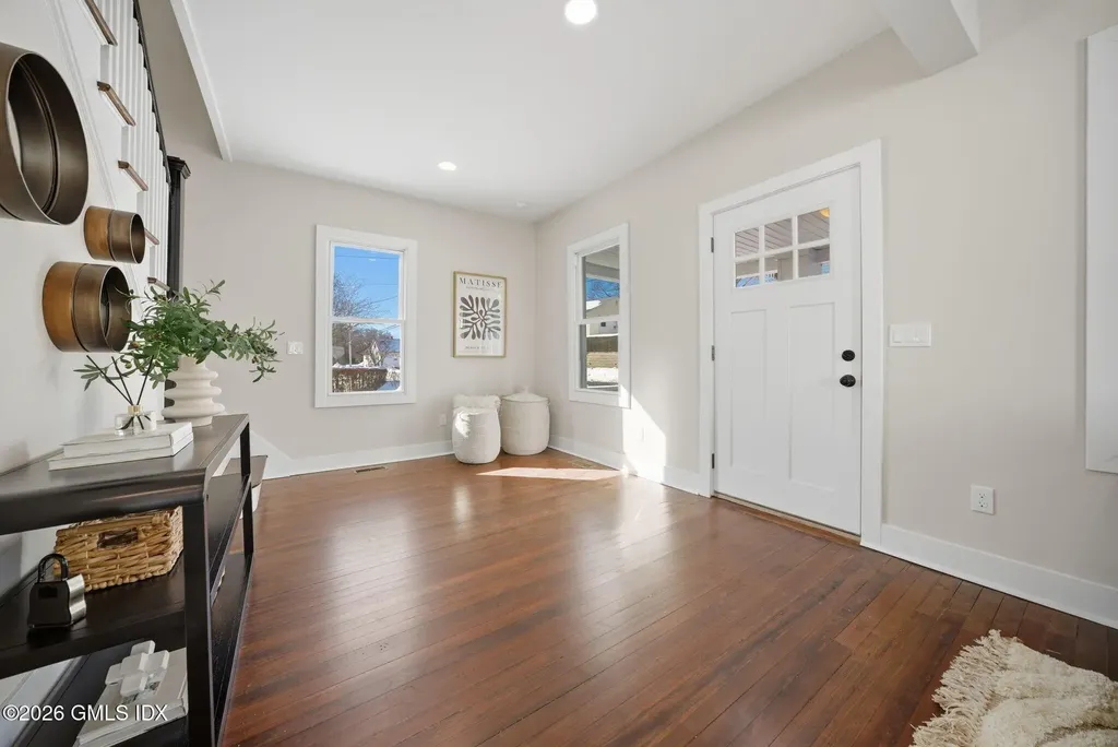 274 High Street Fairfield CT 06824