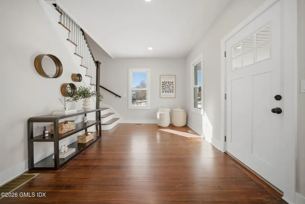 274 High Street Fairfield CT 06824