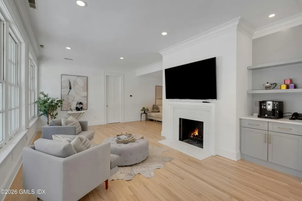 108 Husted Lane Greenwich CT 06830