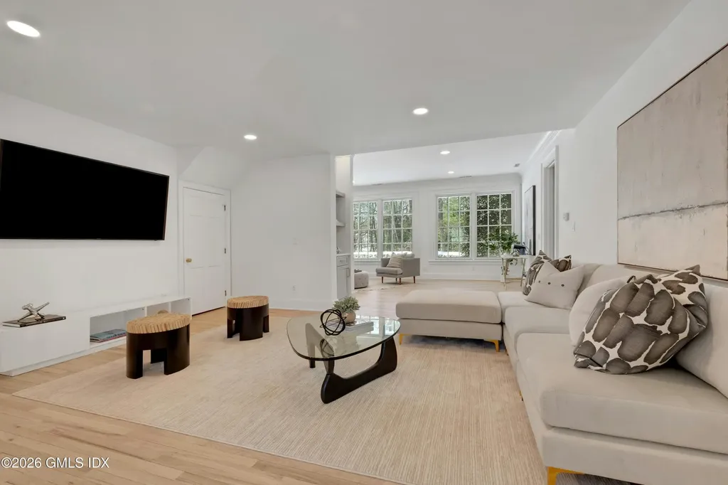 108 Husted Lane Greenwich CT 06830