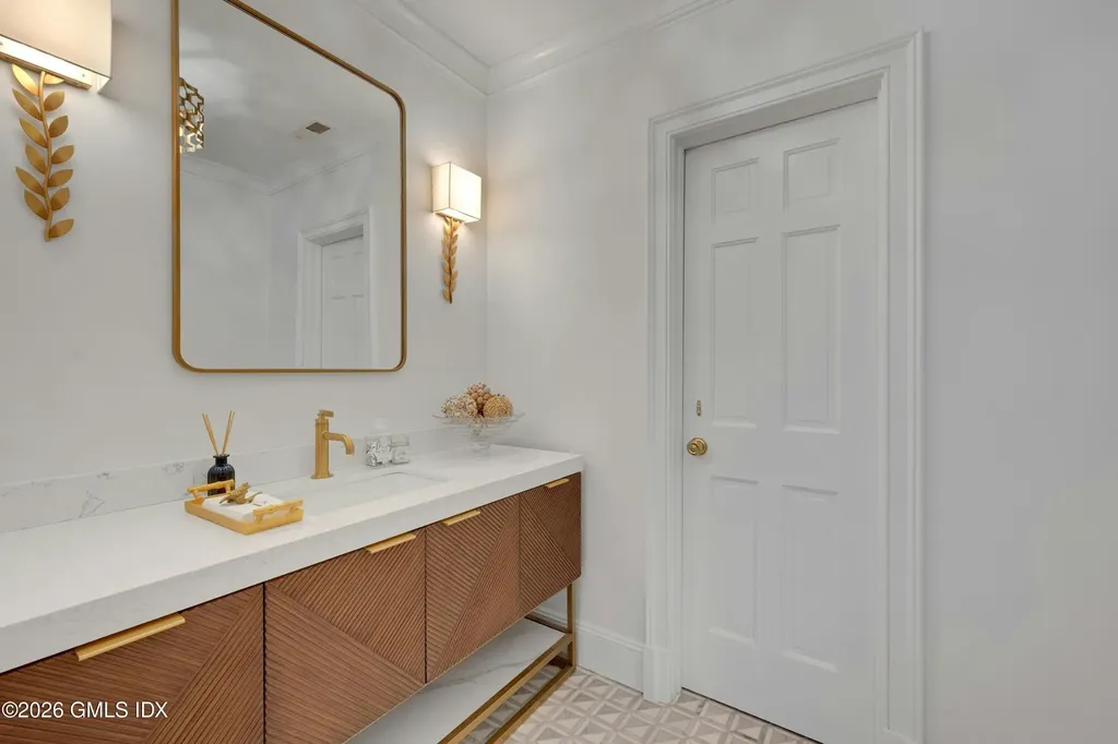 108 Husted Lane Greenwich CT 06830