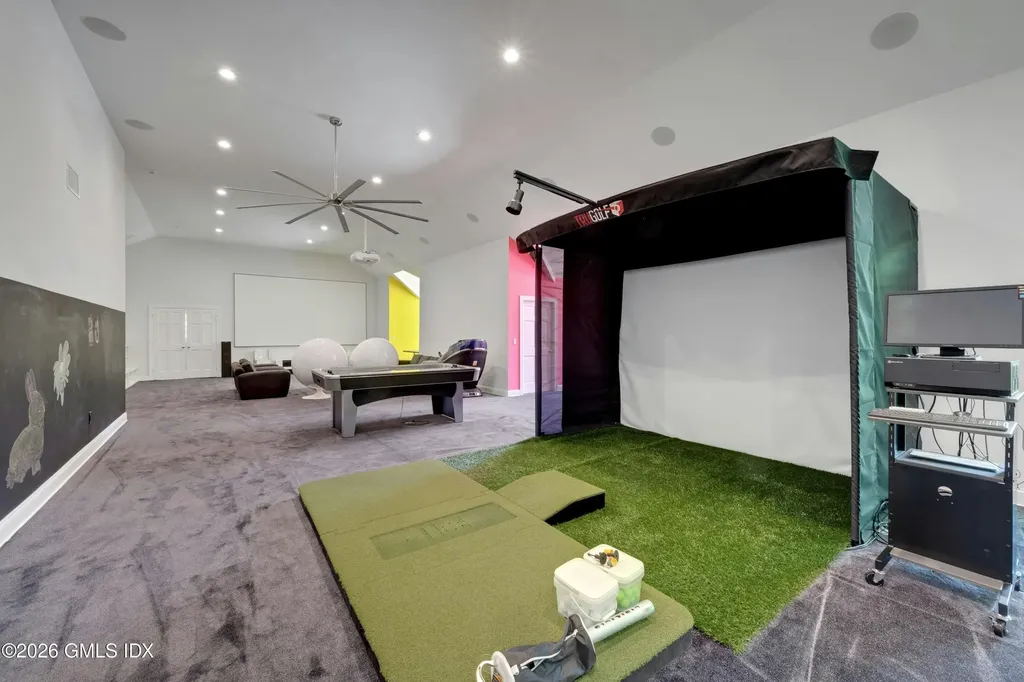 108 Husted Lane Greenwich CT 06830