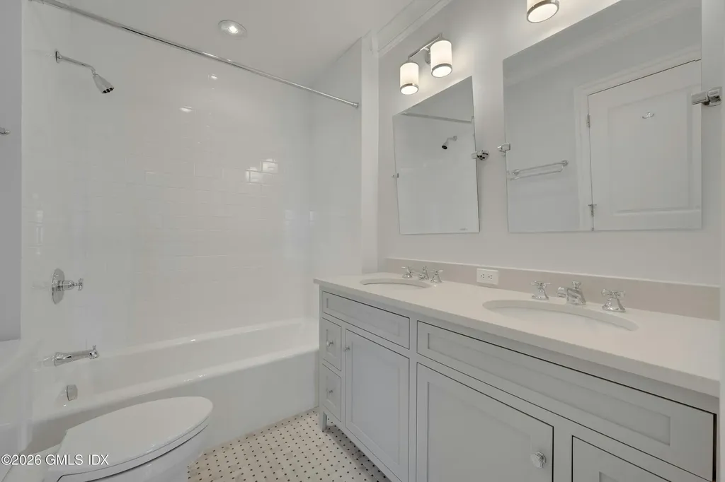 17 Pintail Lane Greenwich CT 06830