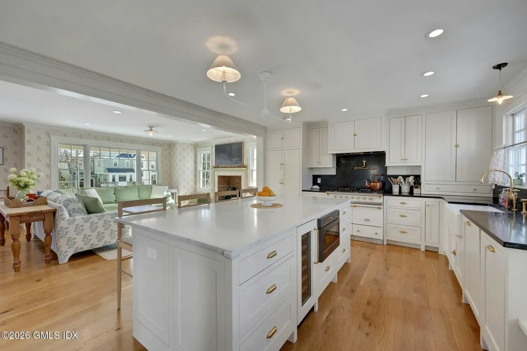 5 Greenwich Cove Drive Old Greenwich CT 06870