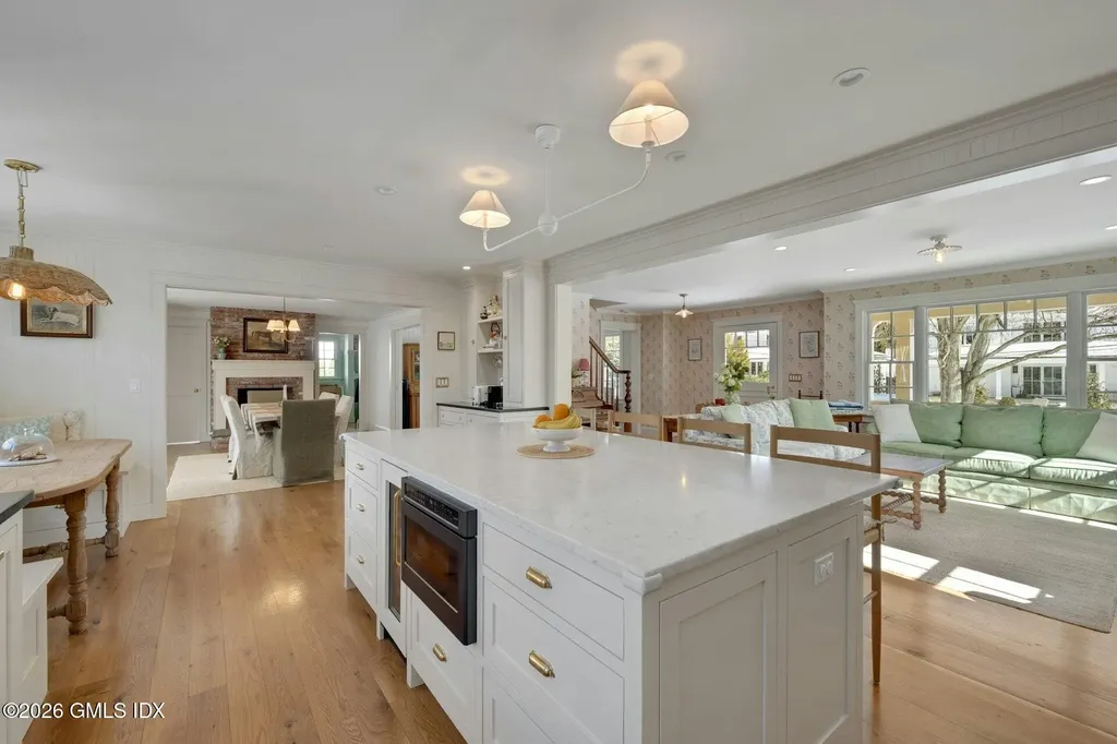 5 Greenwich Cove Drive Old Greenwich CT 06870