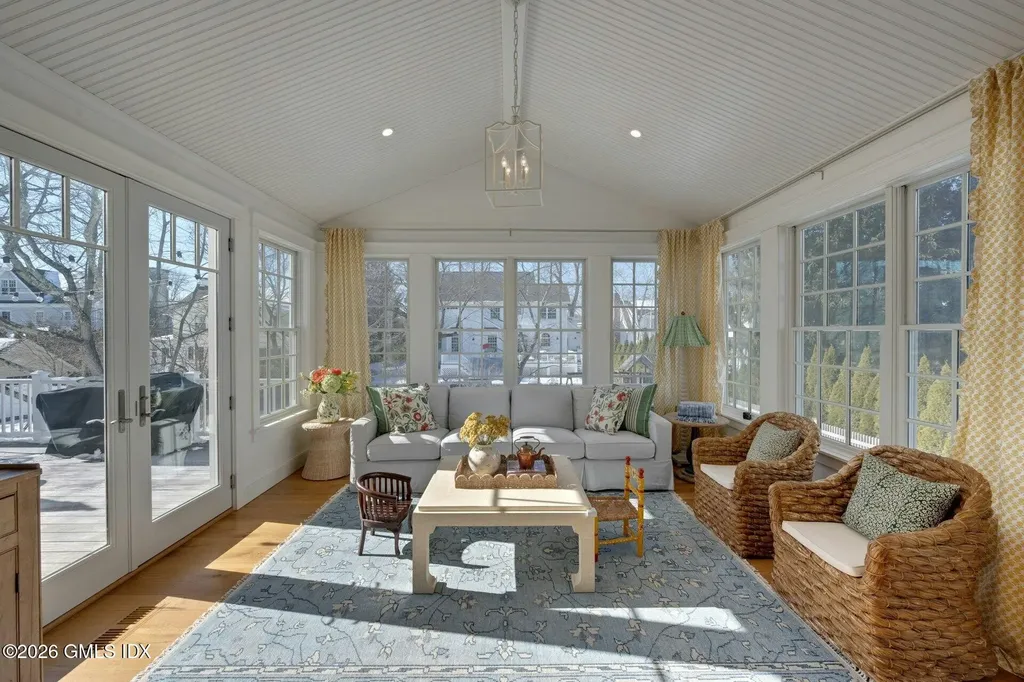 5 Greenwich Cove Drive Old Greenwich CT 06870