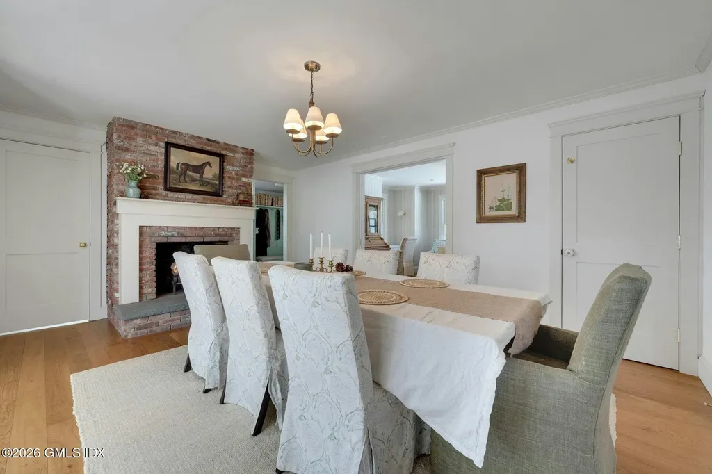 5 Greenwich Cove Drive Old Greenwich CT 06870