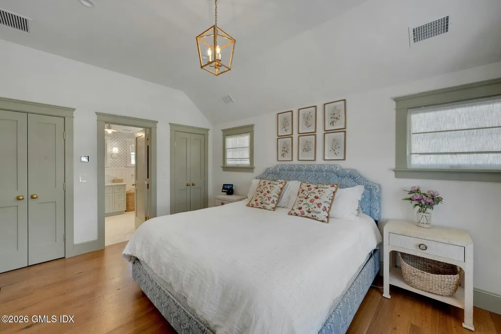 5 Greenwich Cove Drive Old Greenwich CT 06870