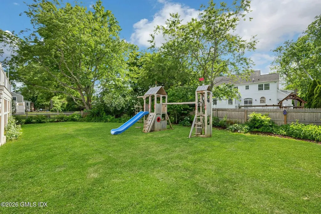 5 Greenwich Cove Drive Old Greenwich CT 06870