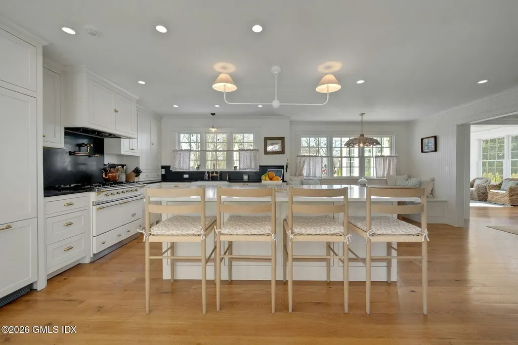 5 Greenwich Cove Drive Old Greenwich CT 06870