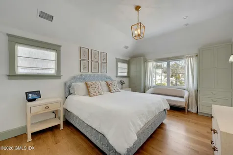 5 Greenwich Cove Drive Old Greenwich CT 06870