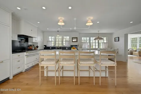 5 Greenwich Cove Drive Old Greenwich CT 06870