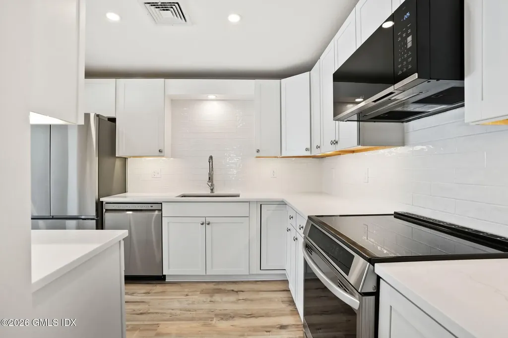 79 View Street West Greenwich CT 06830