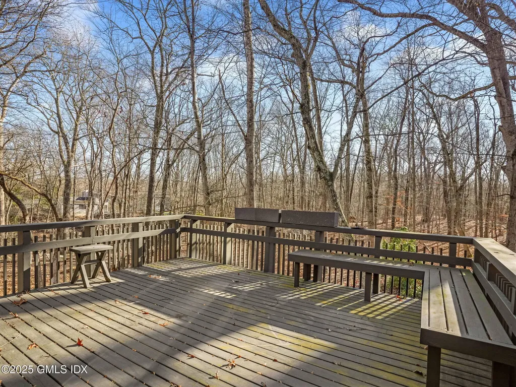 484 Cognewaugh Road Cos Cob CT 06807