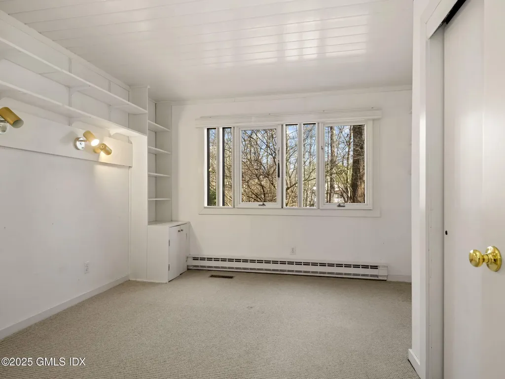 484 Cognewaugh Road Cos Cob CT 06807