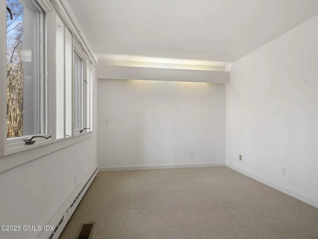 484 Cognewaugh Road Cos Cob CT 06807