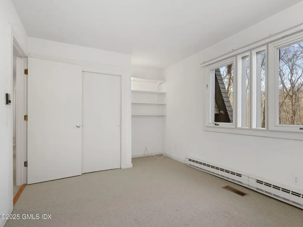 484 Cognewaugh Road Cos Cob CT 06807