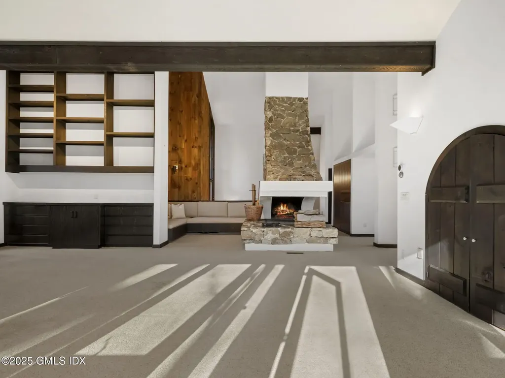 484 Cognewaugh Road Cos Cob CT 06807