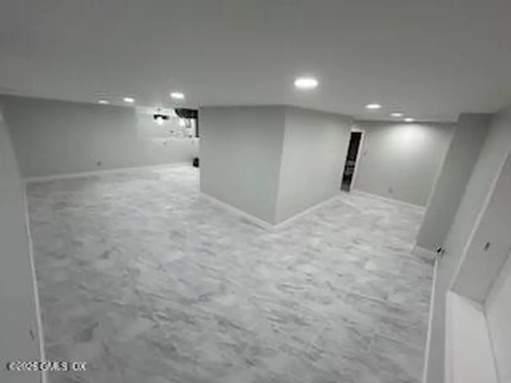 20 Norman Road Stamford CT 06906