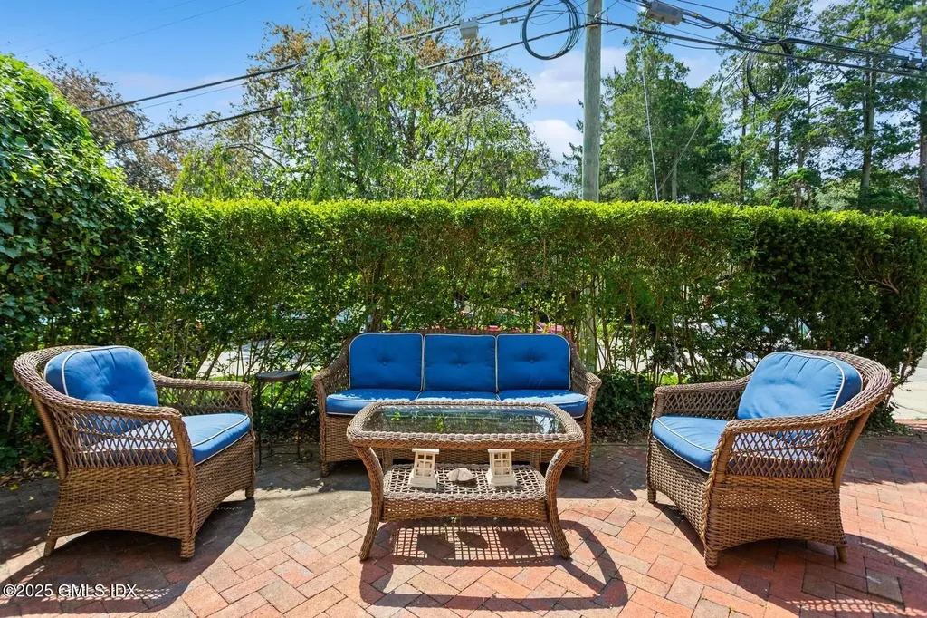84 Putnam Park Greenwich CT 06830