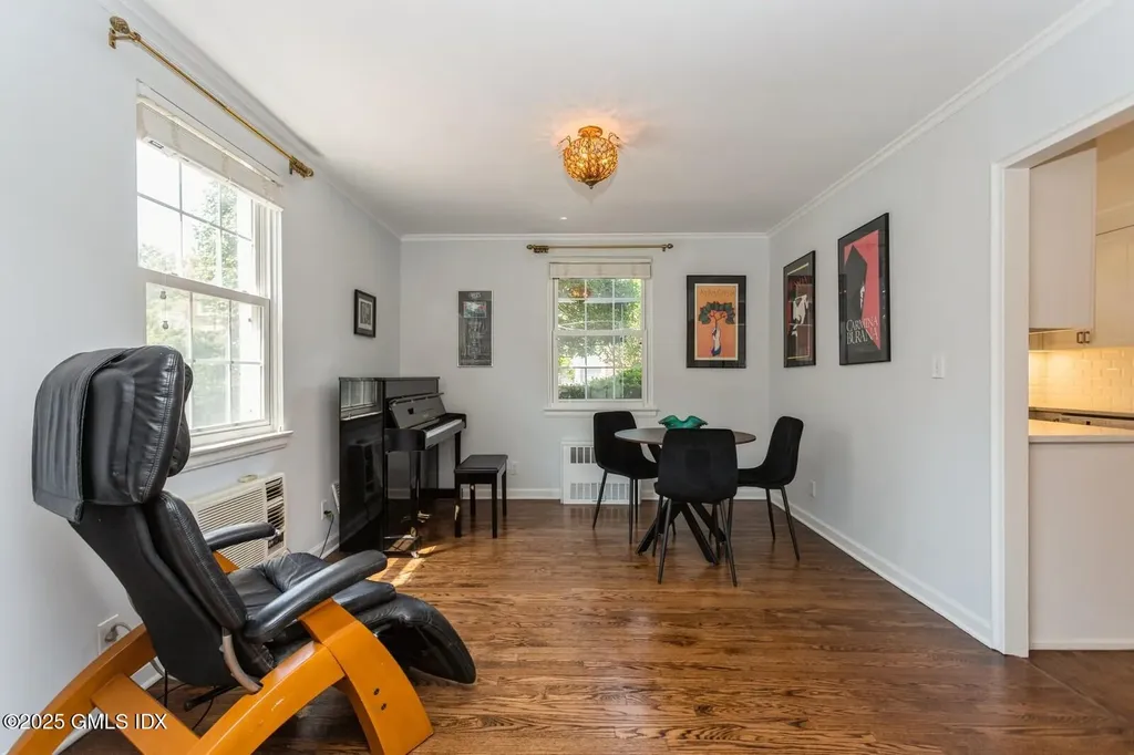 84 Putnam Park Greenwich CT 06830