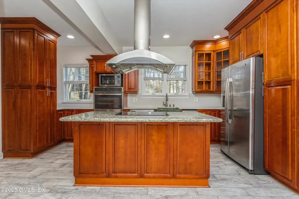 181 E Putnam Avenue Greenwich CT 06830