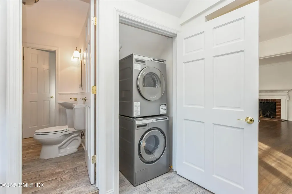 181 E Putnam Avenue Greenwich CT 06830