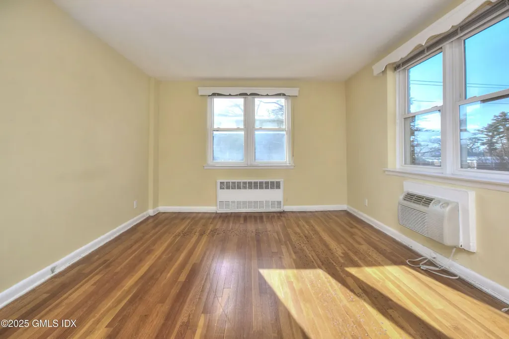 4 Putnam Hill Greenwich CT 06830
