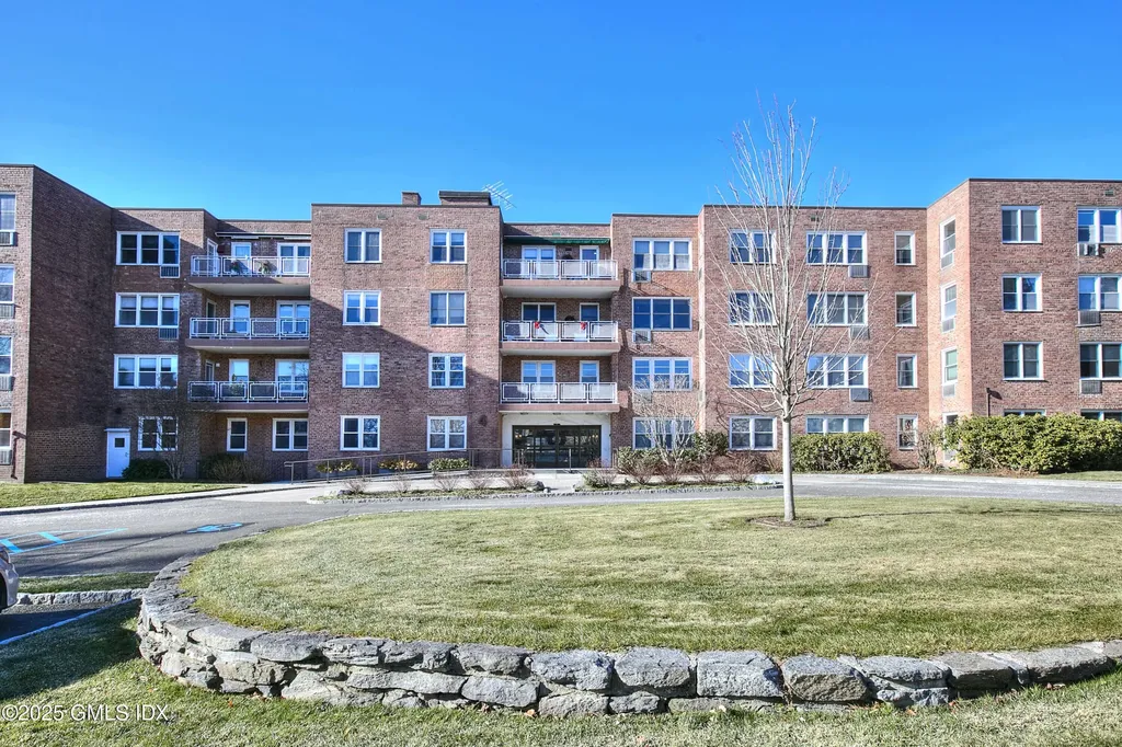 4 Putnam Hill Greenwich CT 06830