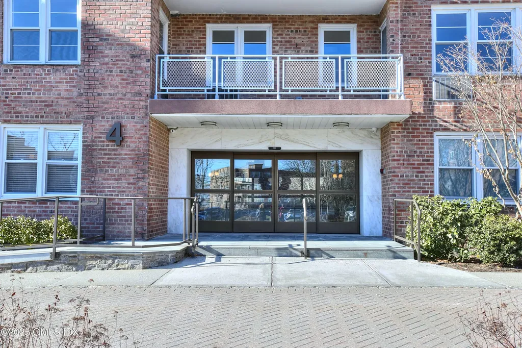 4 Putnam Hill Greenwich CT 06830