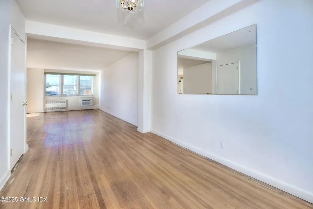 4 Putnam Hill Greenwich CT 06830