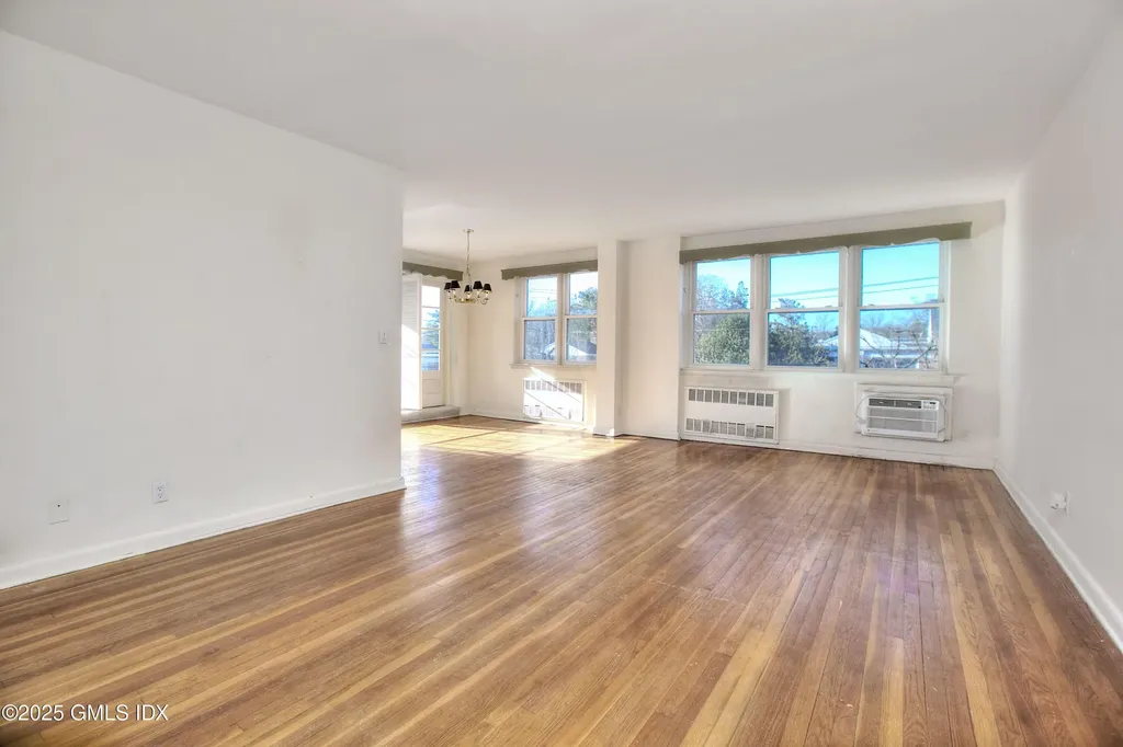 4 Putnam Hill Greenwich CT 06830