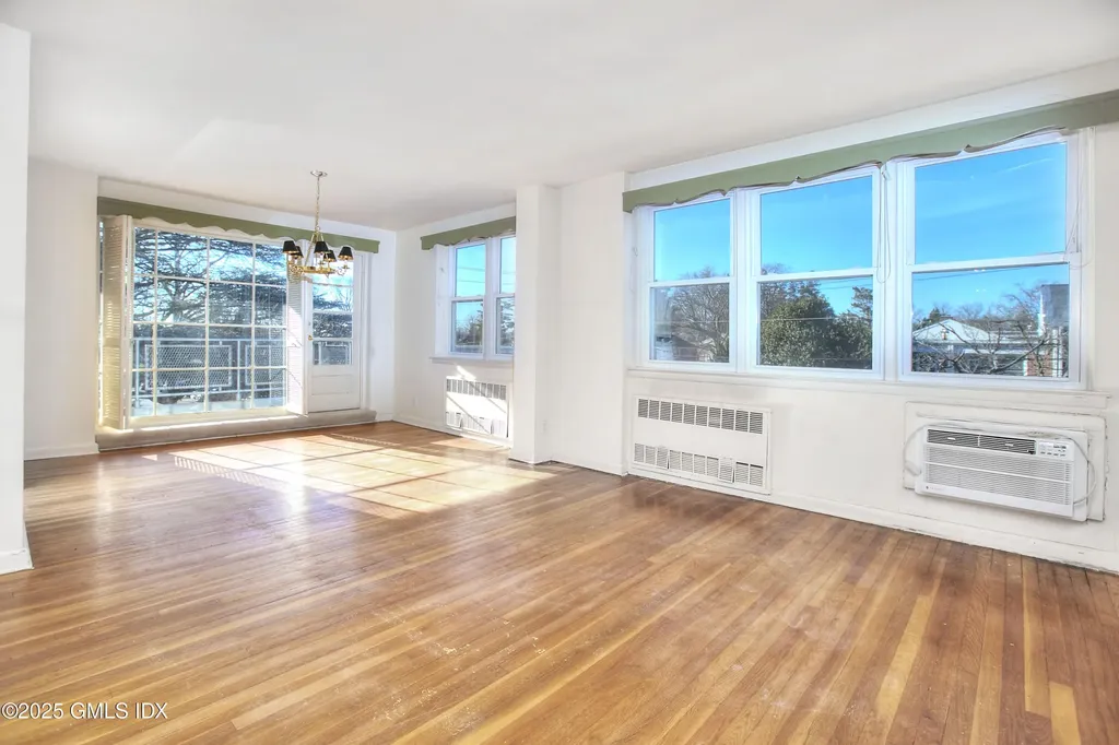 4 Putnam Hill Greenwich CT 06830