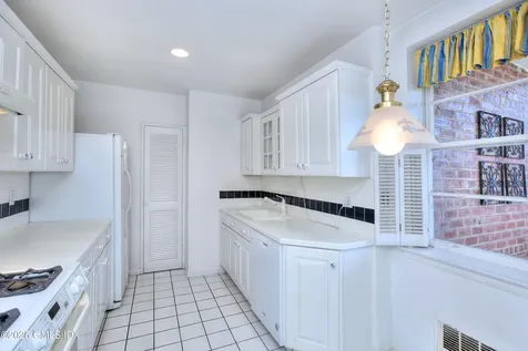 4 Putnam Hill Greenwich CT 06830