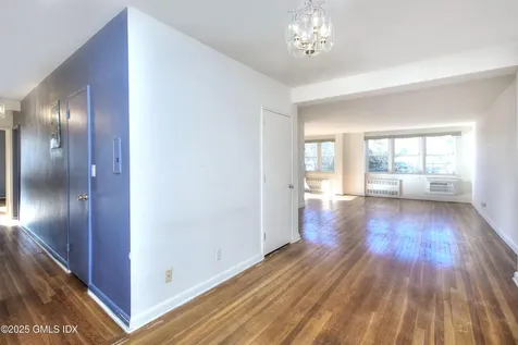 4 Putnam Hill Greenwich CT 06830