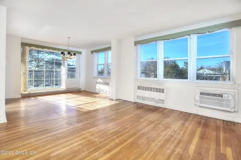 4 Putnam Hill Greenwich CT 06830