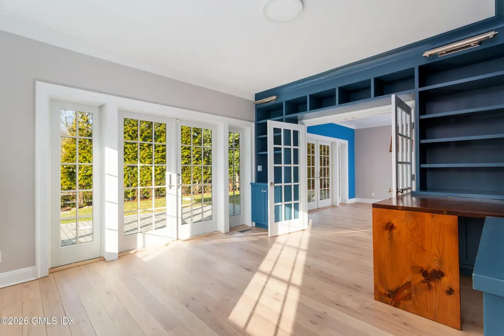 552 River Road Cos Cob CT 06807