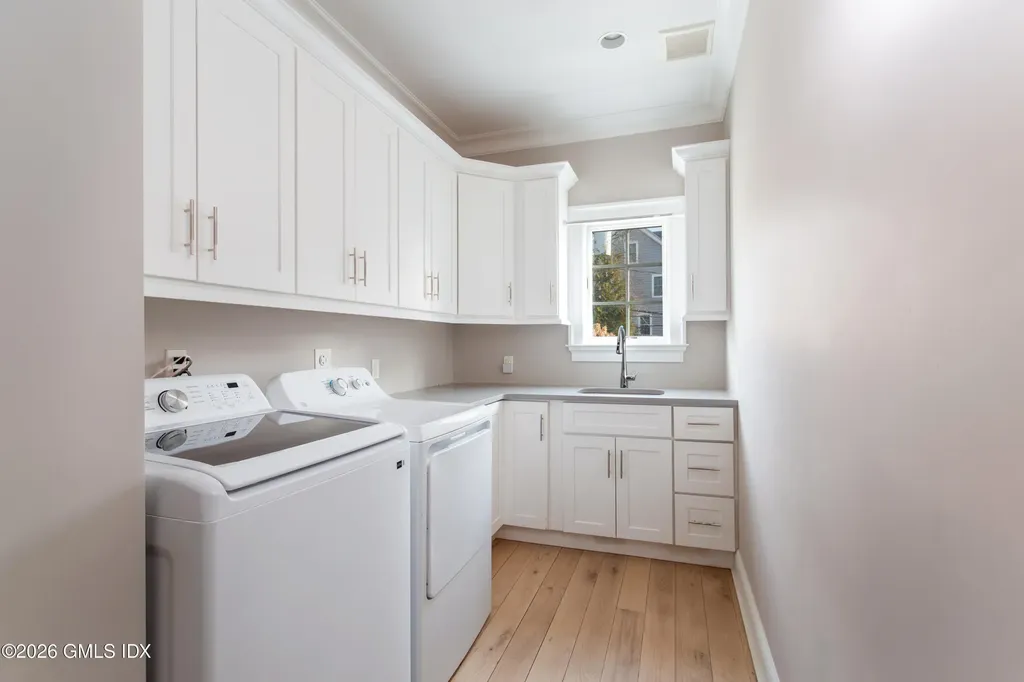 552 River Road Cos Cob CT 06807