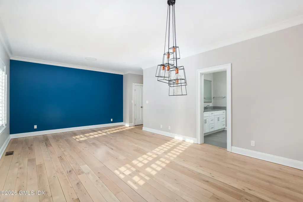 552 River Road Cos Cob CT 06807