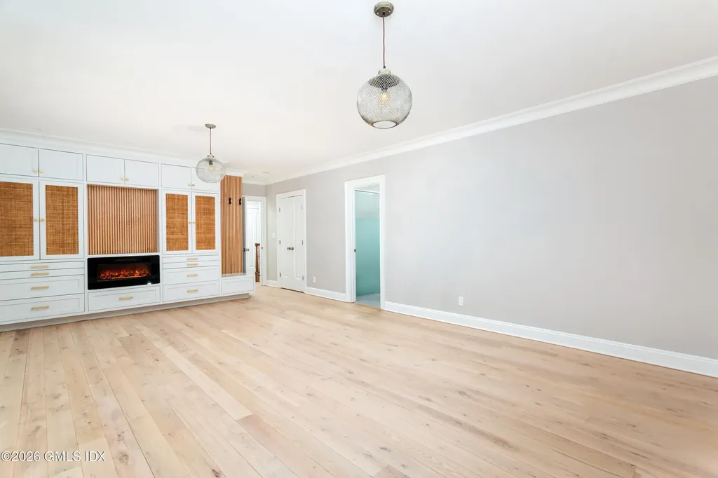 552 River Road Cos Cob CT 06807