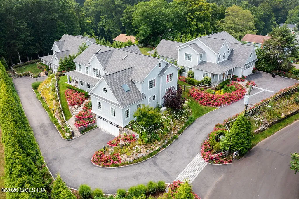 552 River Road Cos Cob CT 06807