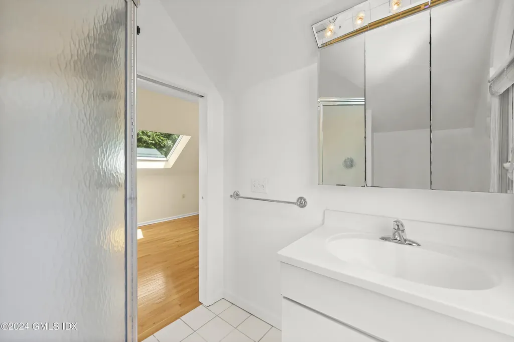 22 Keofferam Road Old Greenwich CT 06870