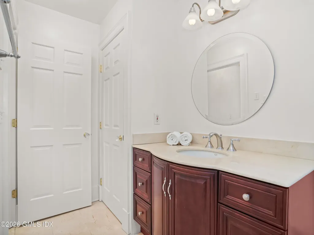 1465 E Putnam Avenue Old Greenwich CT 06870