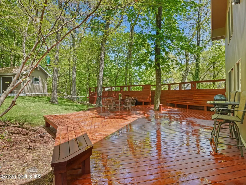 228 Pemberwick Road Greenwich CT 06831