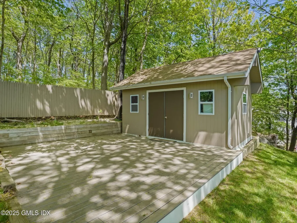 228 Pemberwick Road Greenwich CT 06831